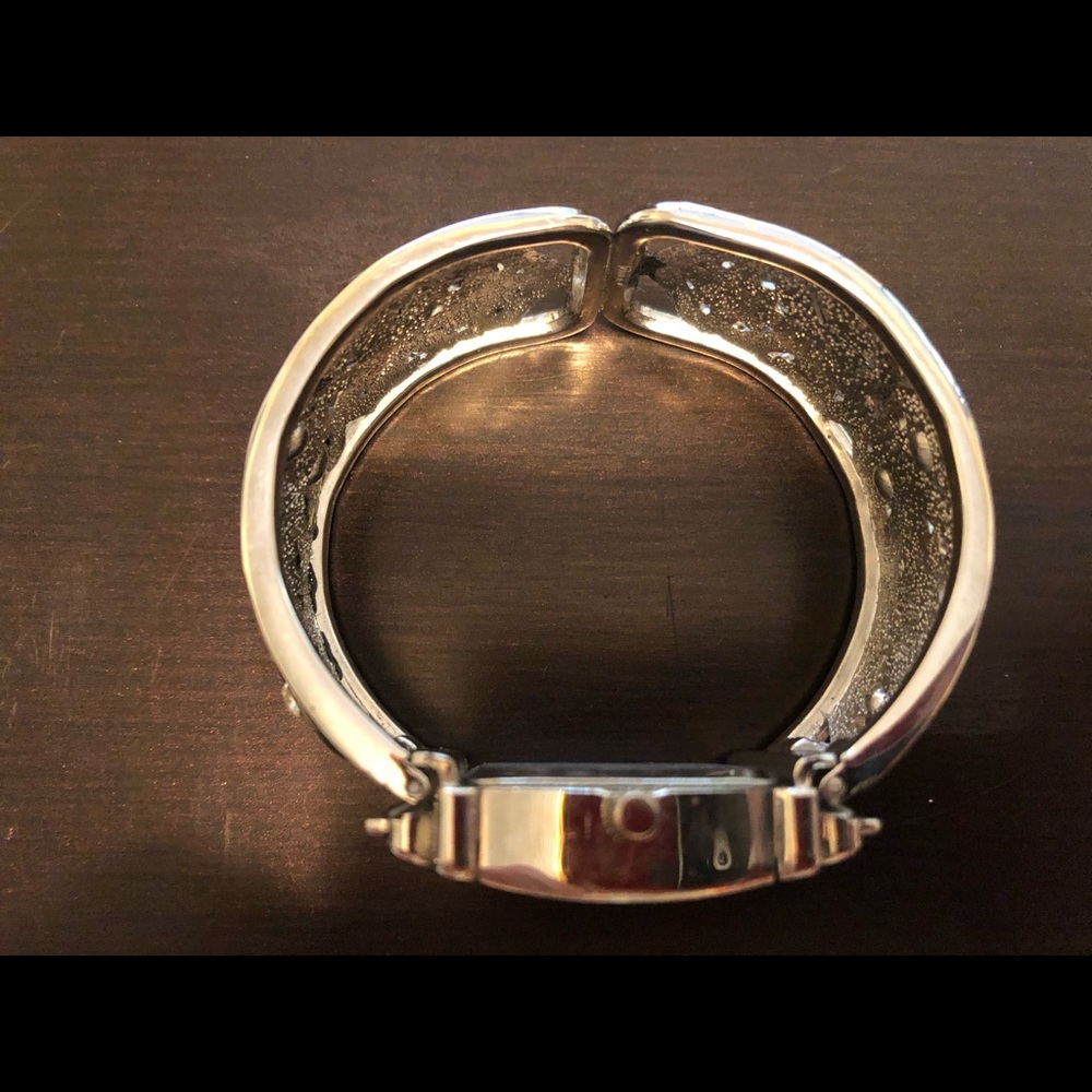 Watch - Picture 4 of 4